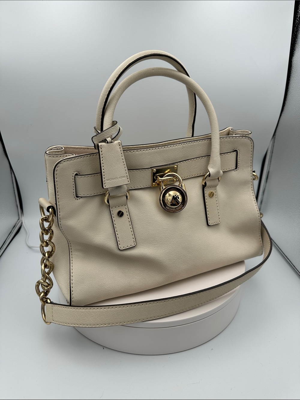 EUC Michael Kors Hamilton Ivory Leather Satchel Hand or Shoulder Bag 👜
